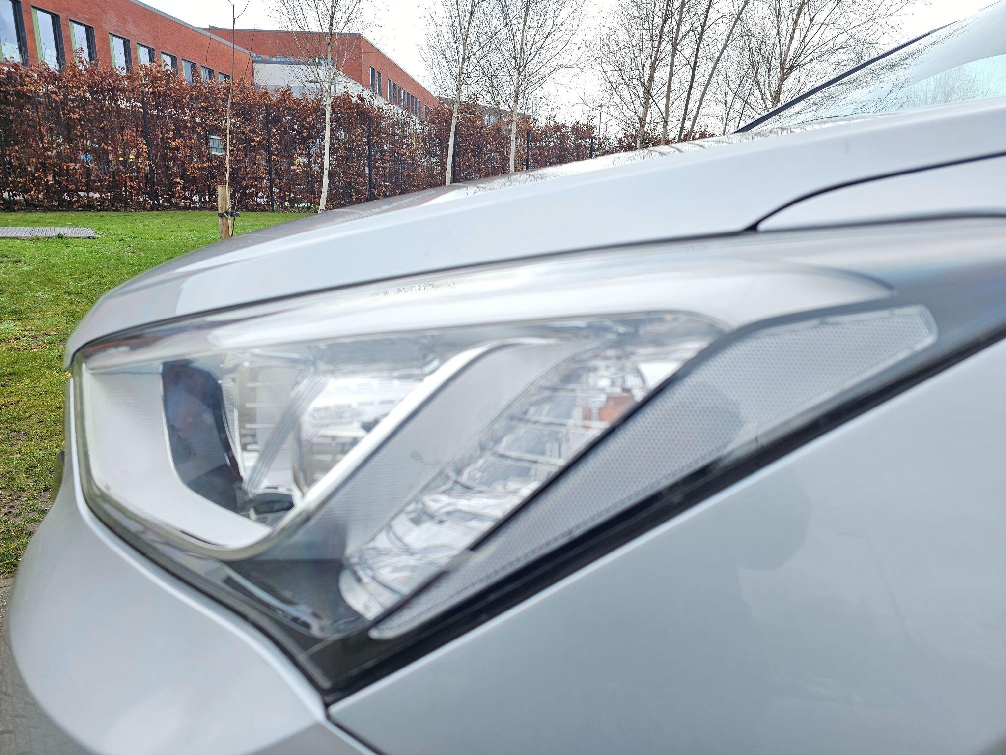 Hyundai Santa Fe - Image 17