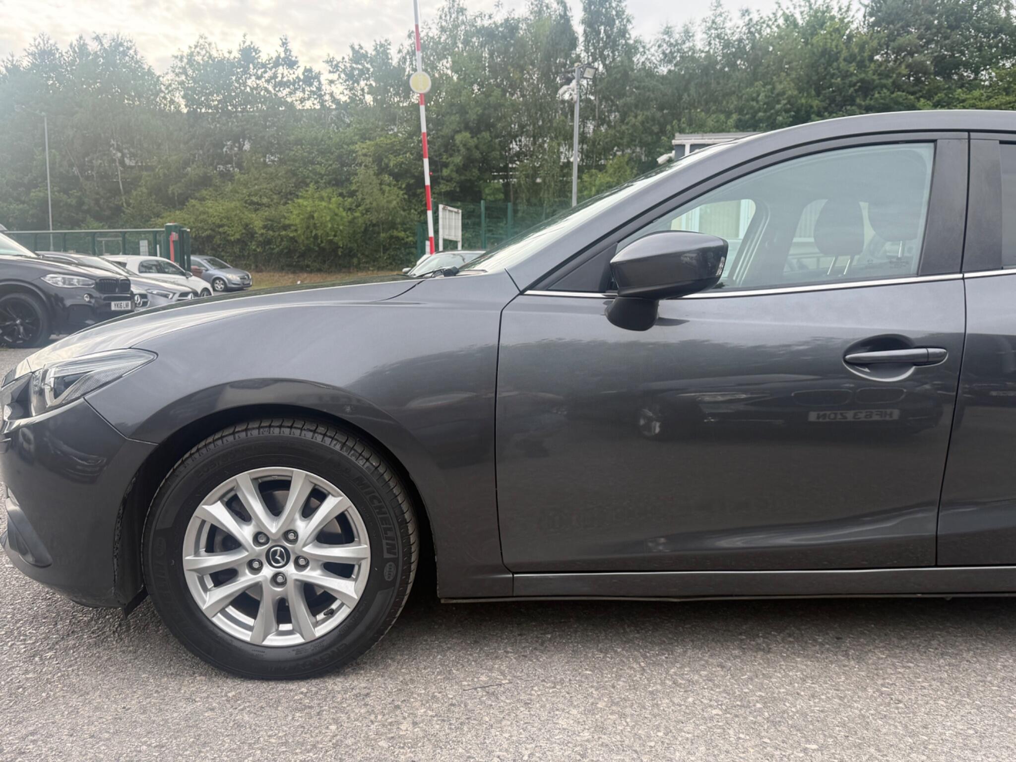 Mazda MAZDA3 - Image 7