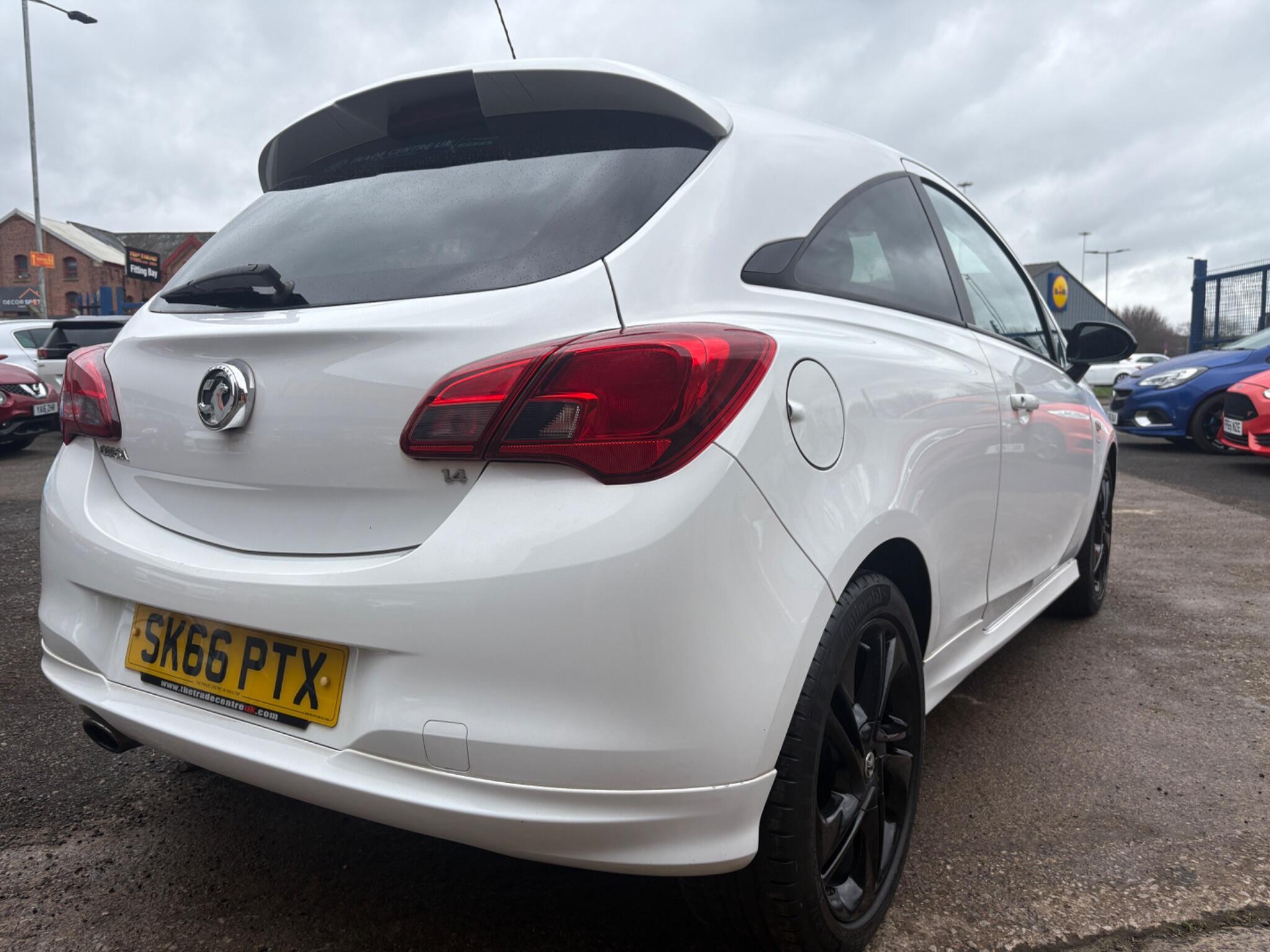 Vauxhall Corsa - Image 10