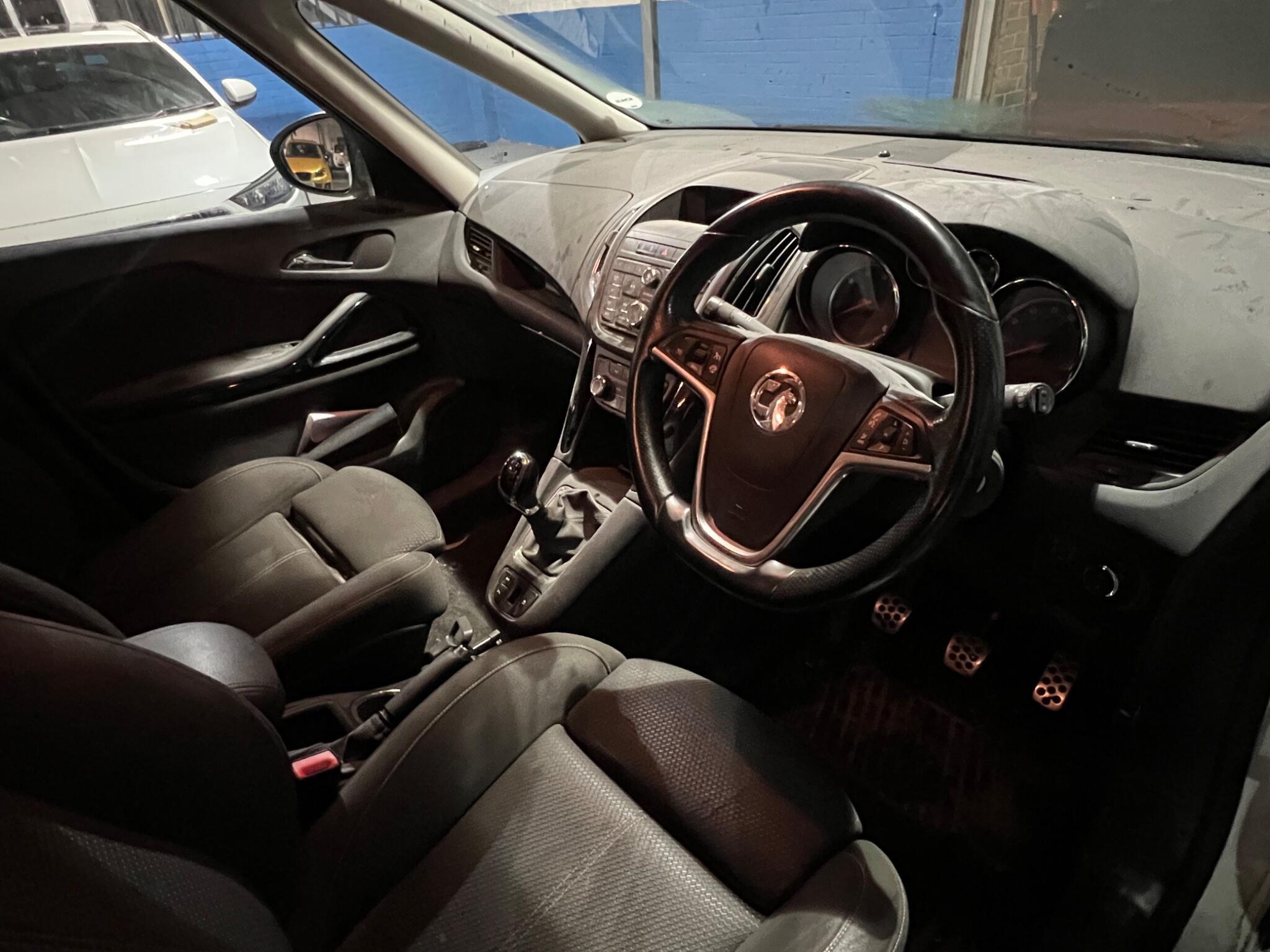 Vauxhall Zafira Tourer - Image 11