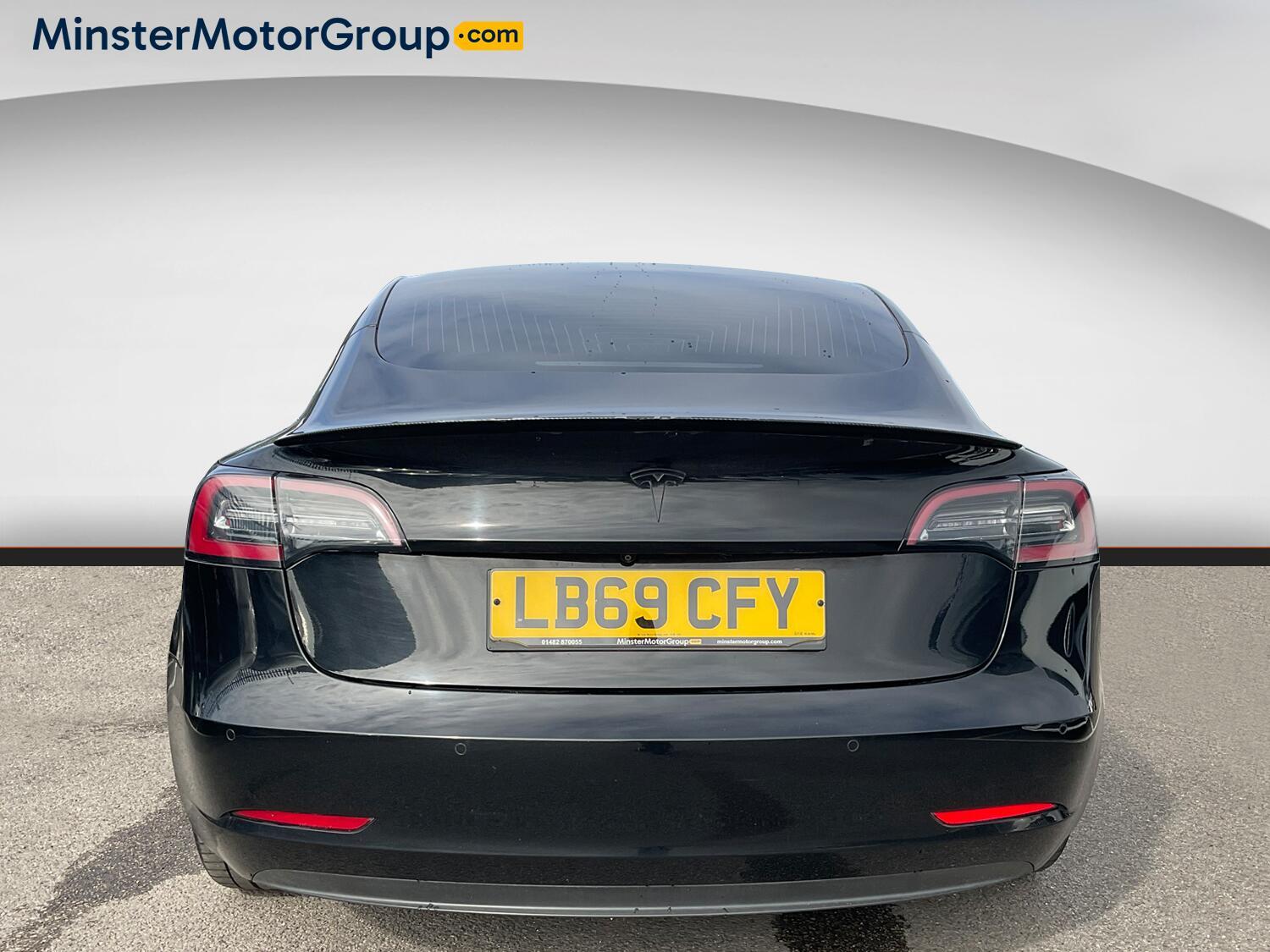 Tesla Model 3 - Image 3