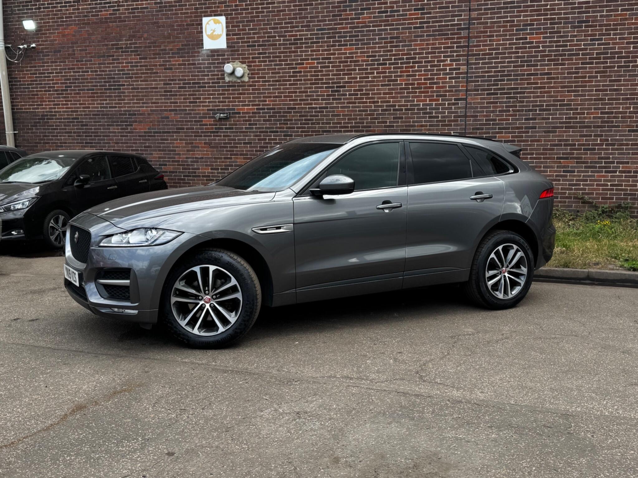 Jaguar F-Pace - Image 14