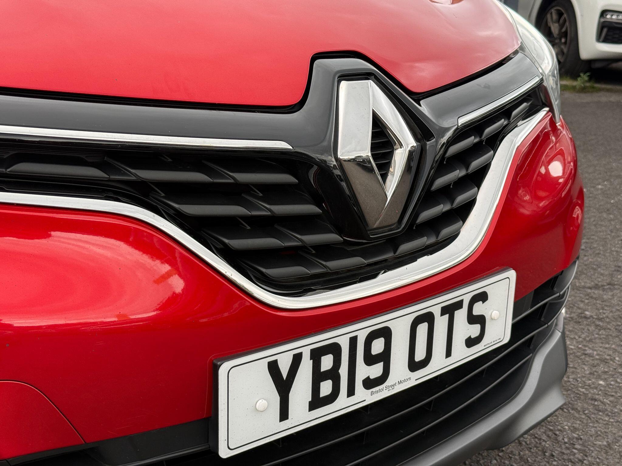 Renault Captur - Image 3