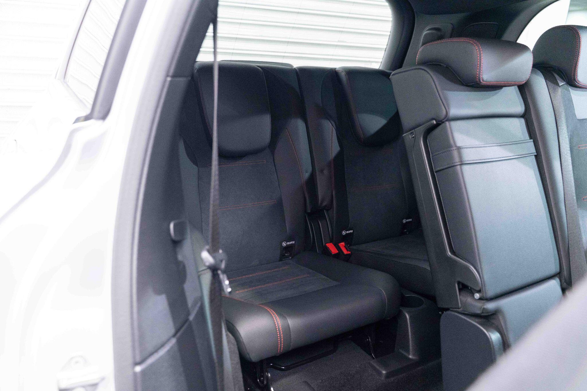 Mercedes Eqb - Image 19