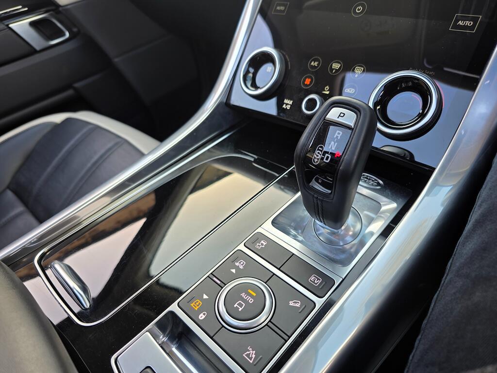 Land Rover RANGE ROVER SPORT - Image 33