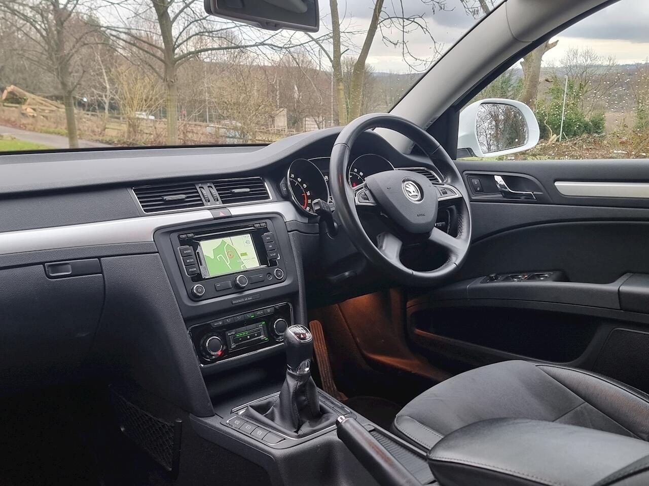 Skoda Superb - Image 3