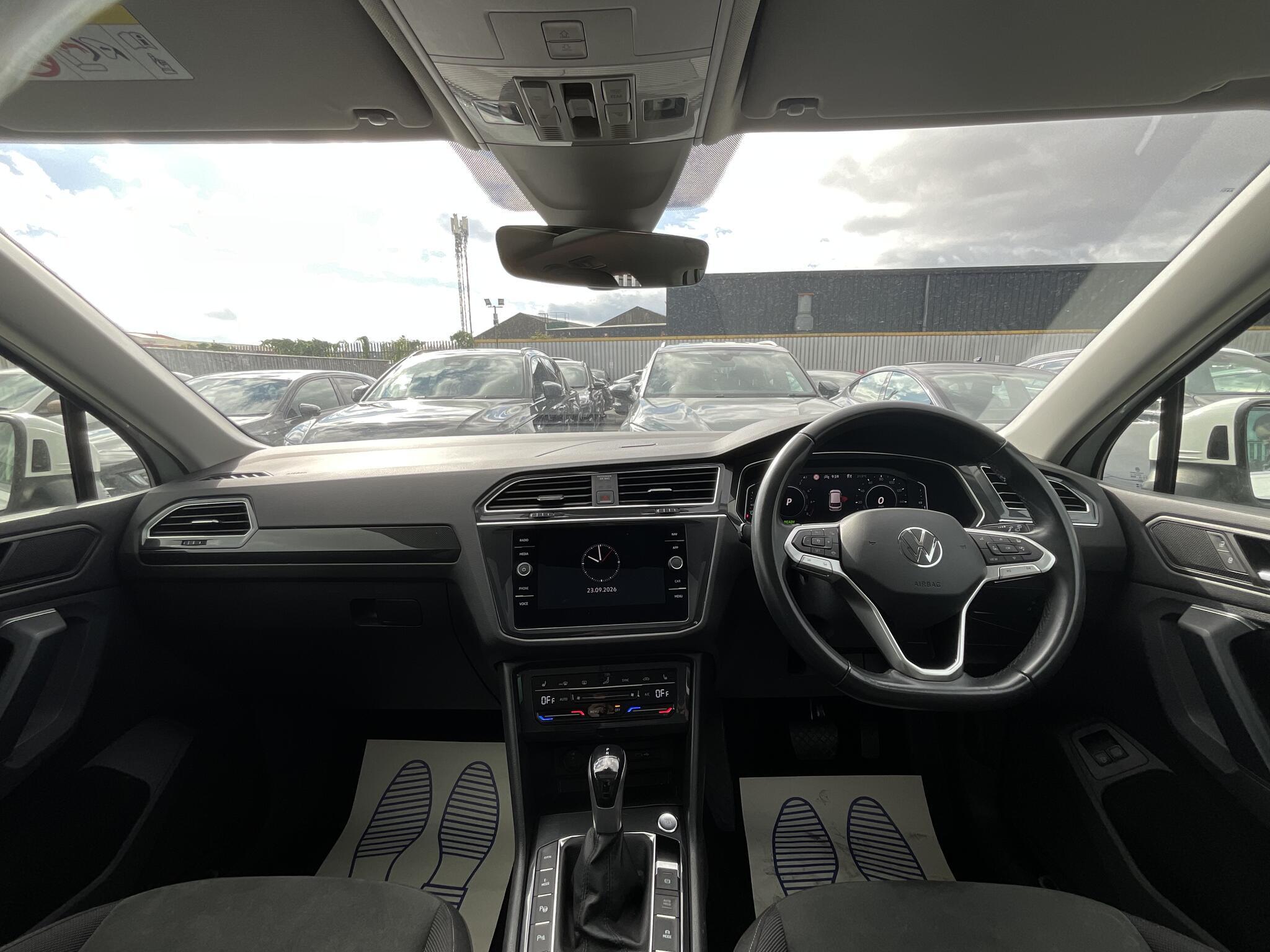 Volkswagen Tiguan - Image 6