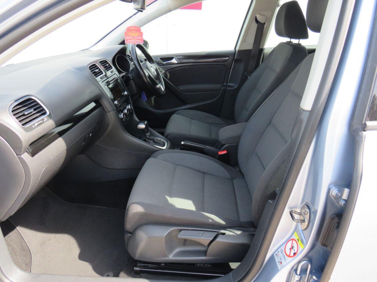 Volkswagen Golf - Image 9