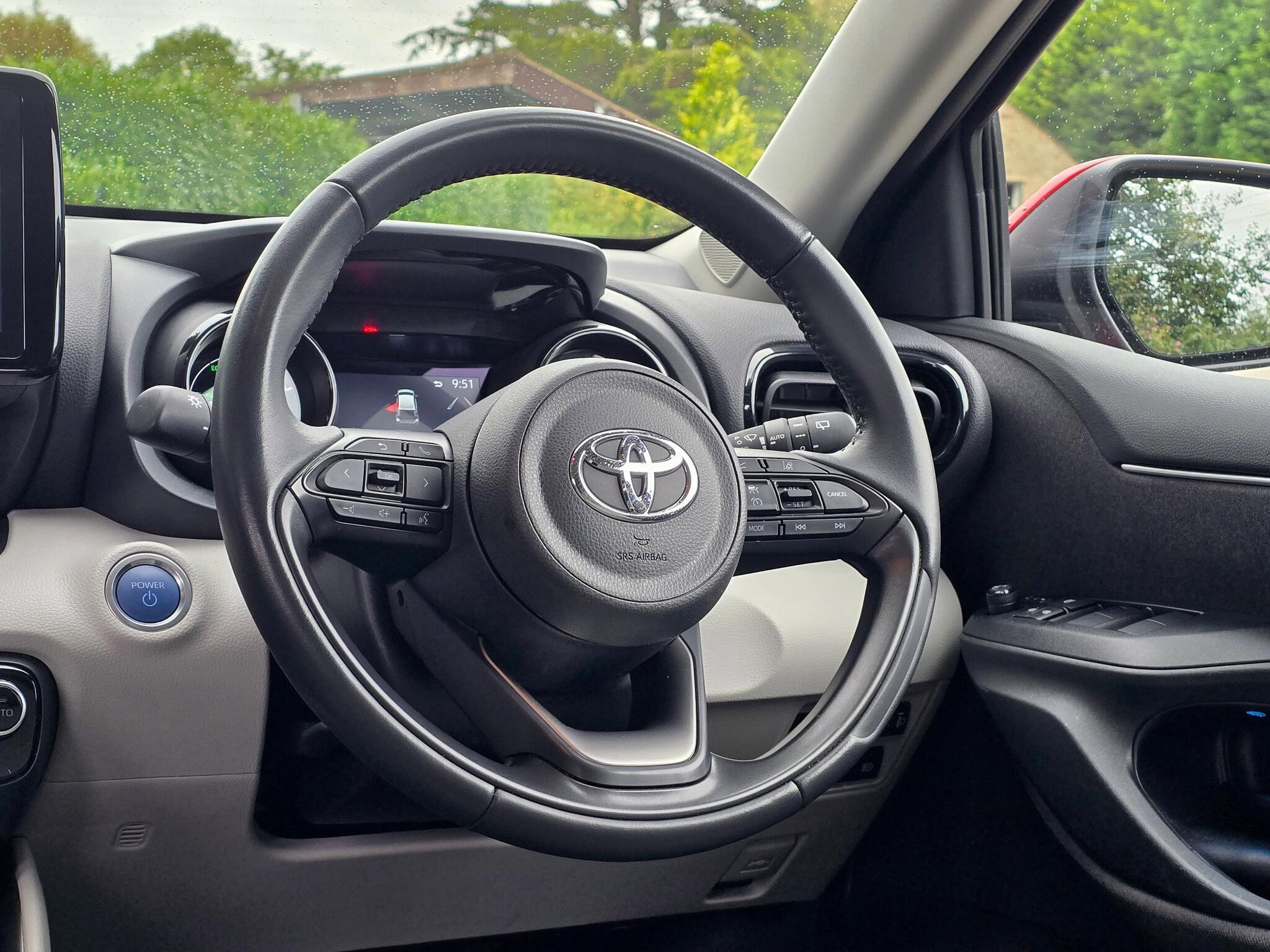 Toyota Yaris - Image 5