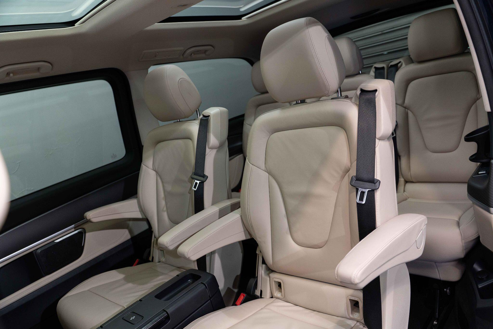 Mercedes V Class - Image 15