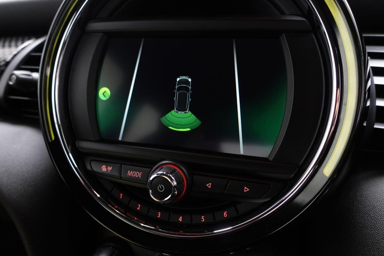 MINI Hatch - Image 2