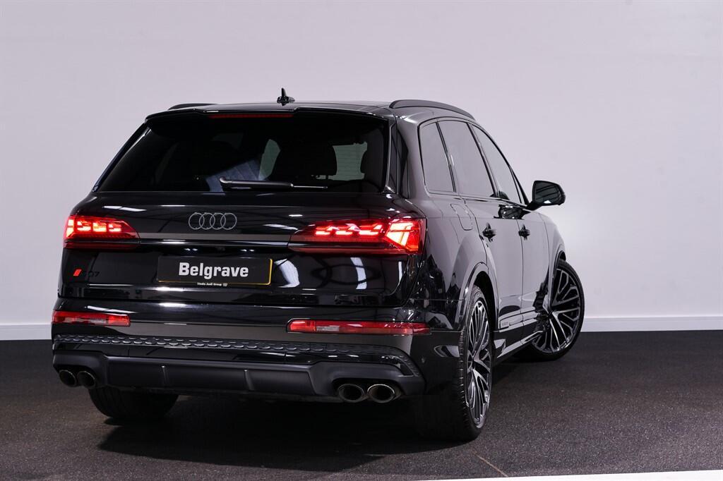 Audi SQ7 - Image 16