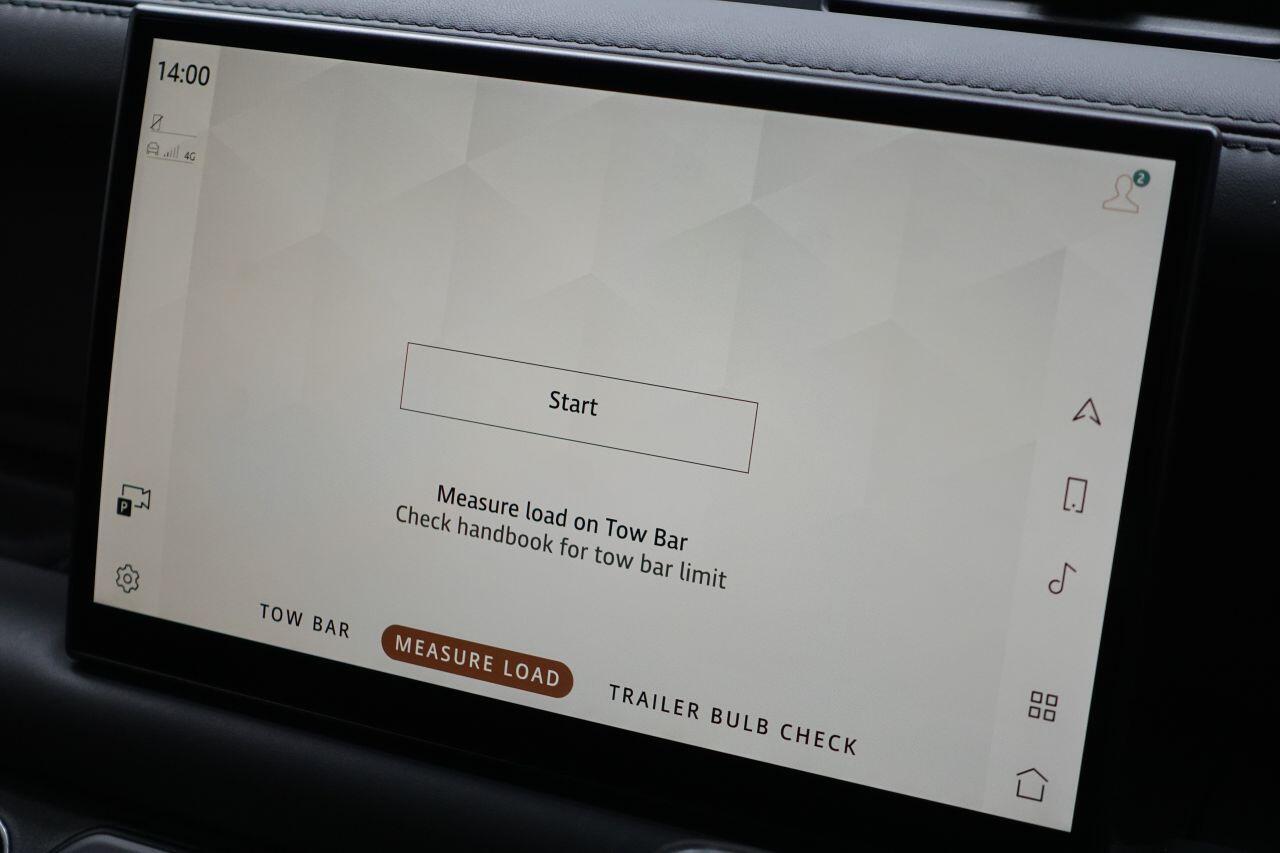 Land Rover Defender 110 - Image 63