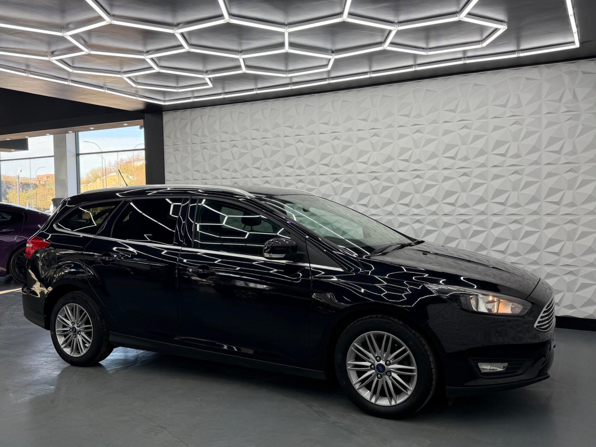 Ford Focus - Image 4