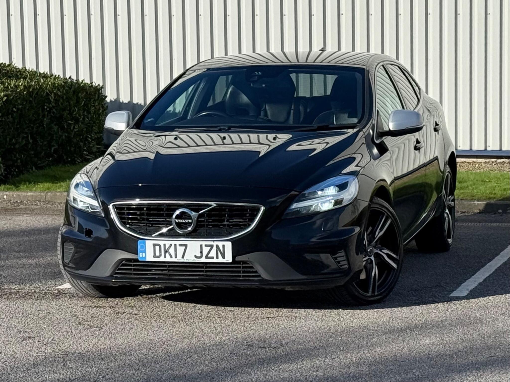 Volvo V40 - Image 4