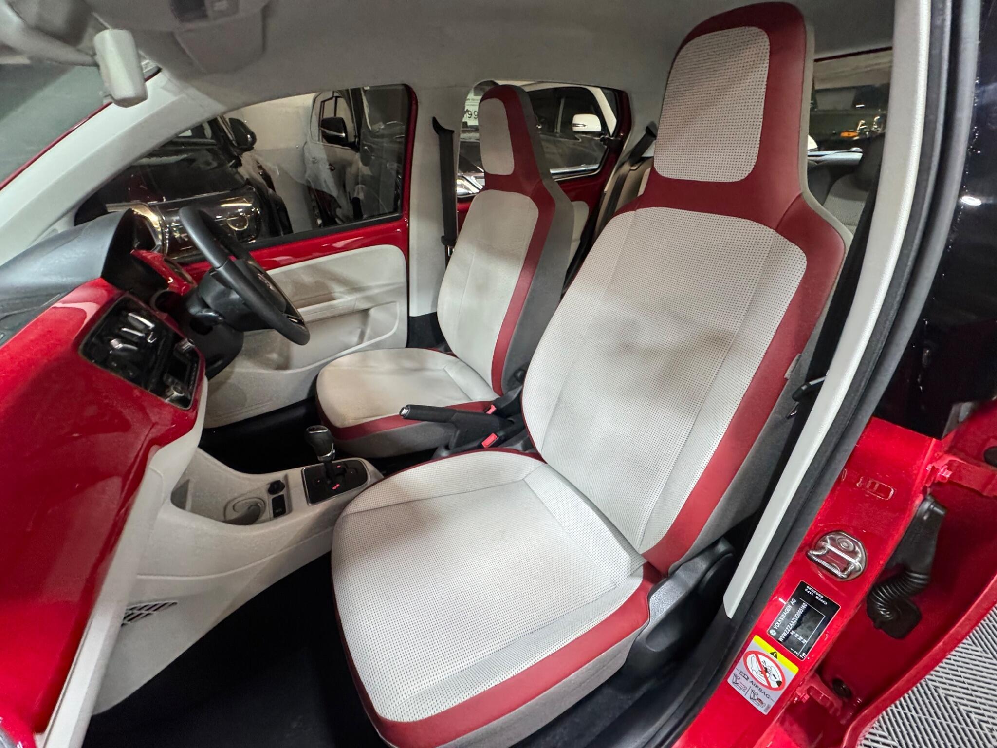Volkswagen up! - Image 10