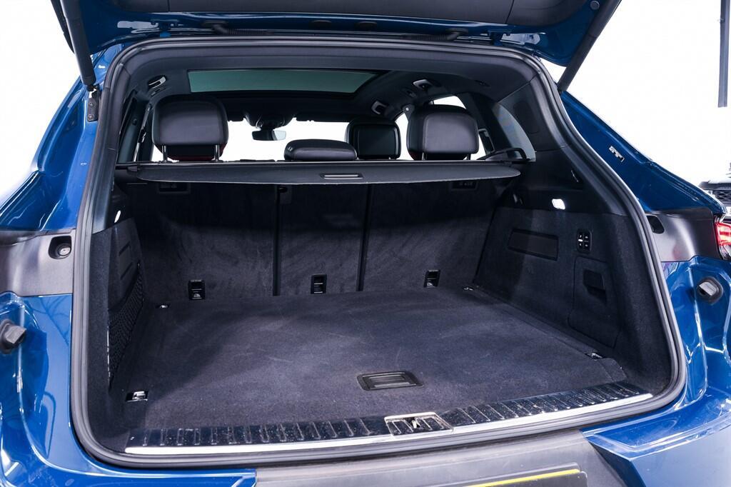 Porsche Cayenne - Image 41