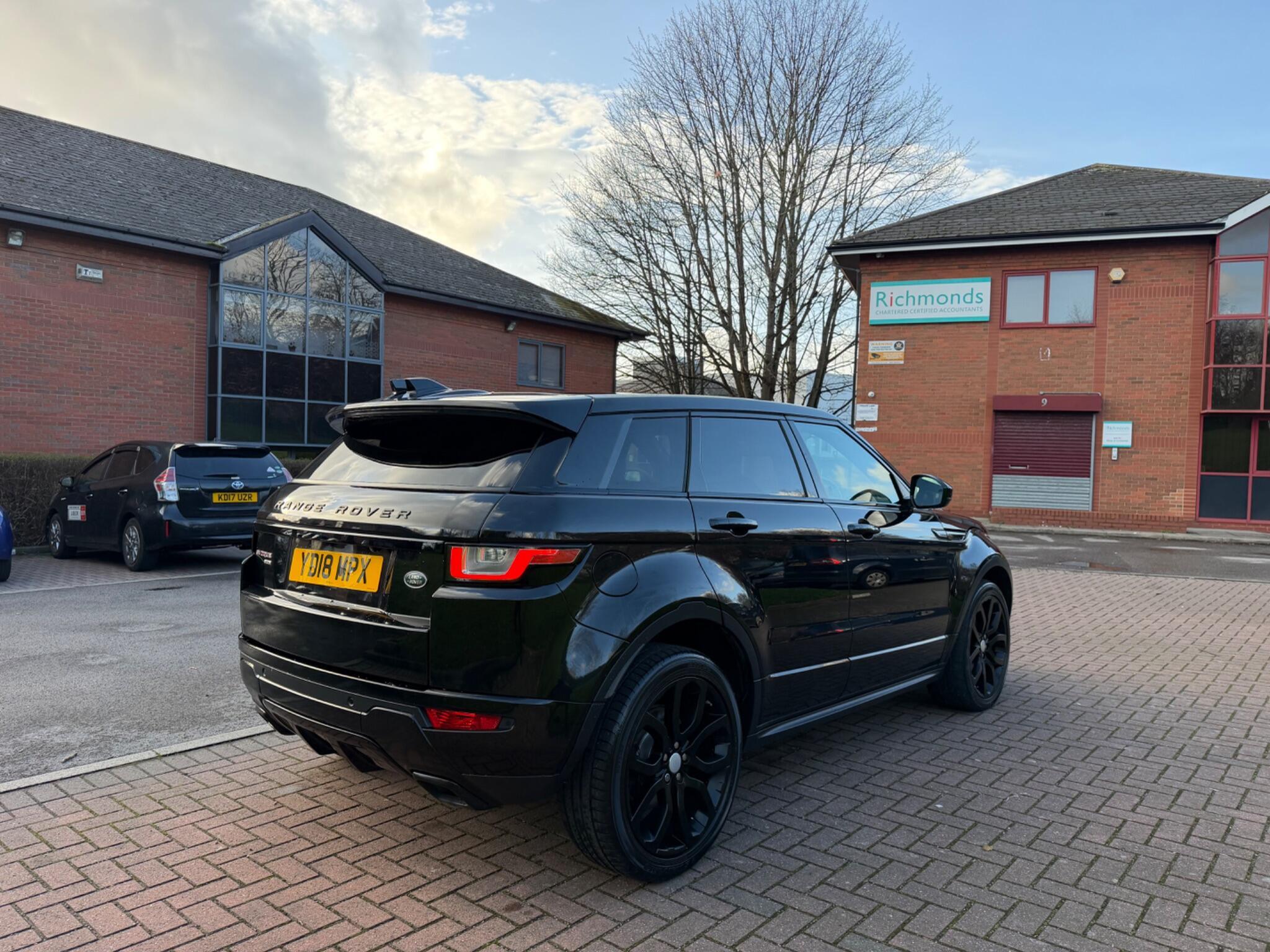 Land Rover Range Rover Evoque - Image 21