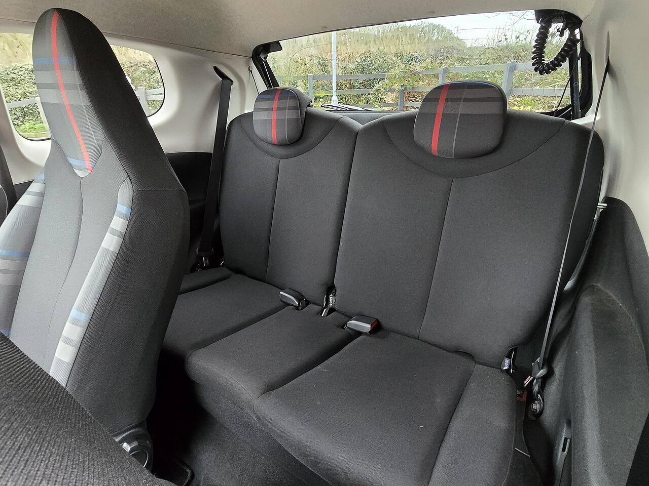 Peugeot 108 - Image 5