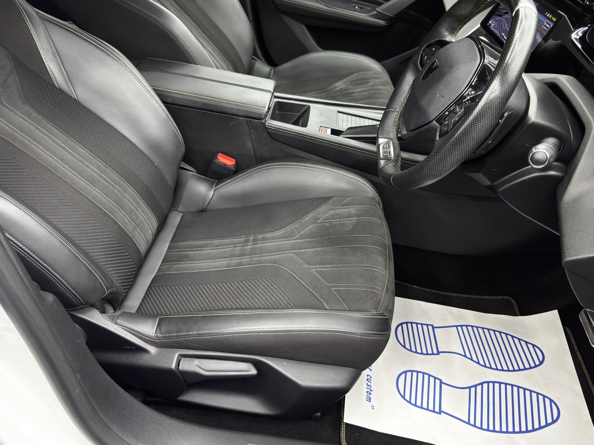 Peugeot 308 - Image 13