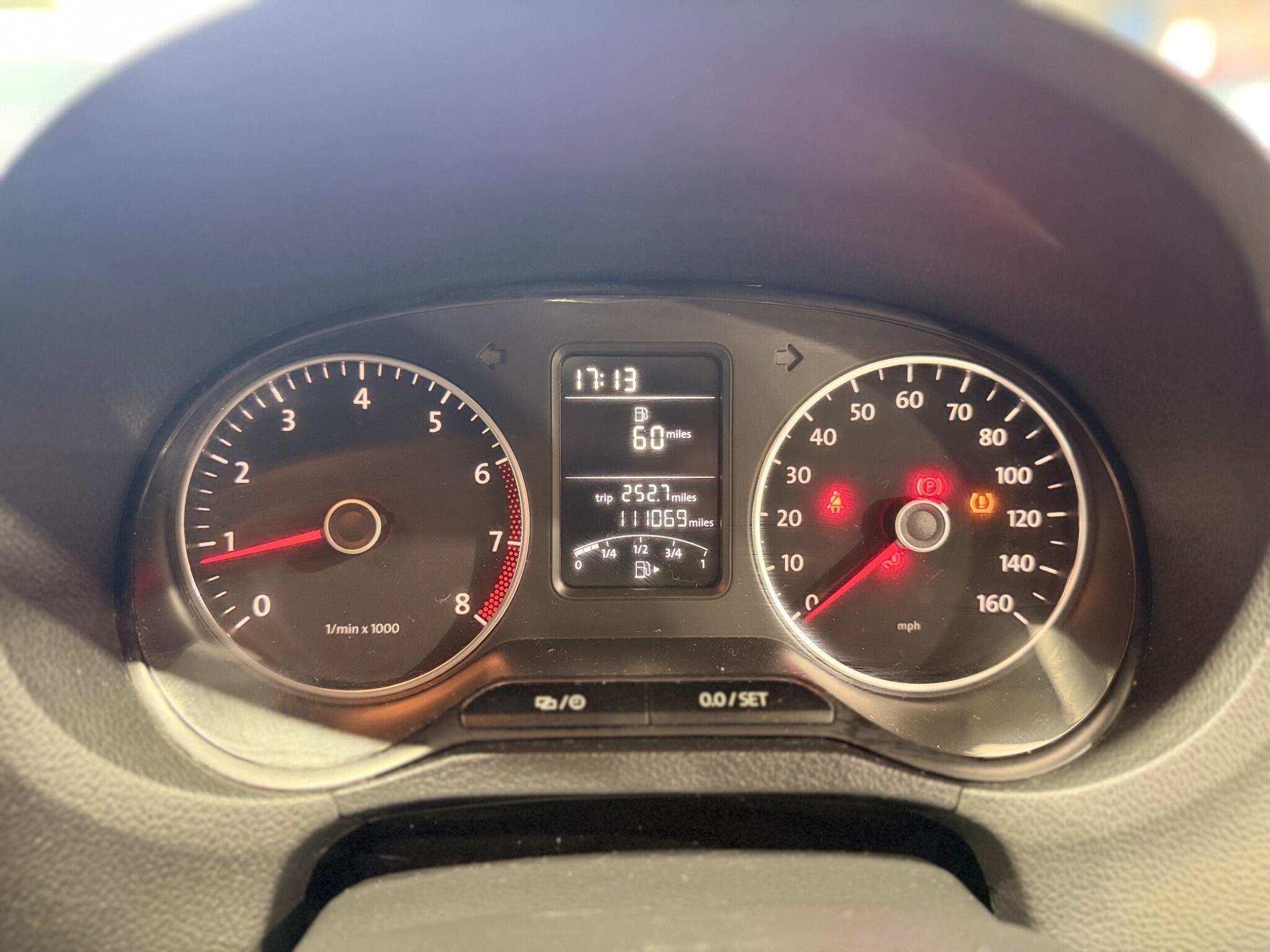 Volkswagen Polo - Image 23