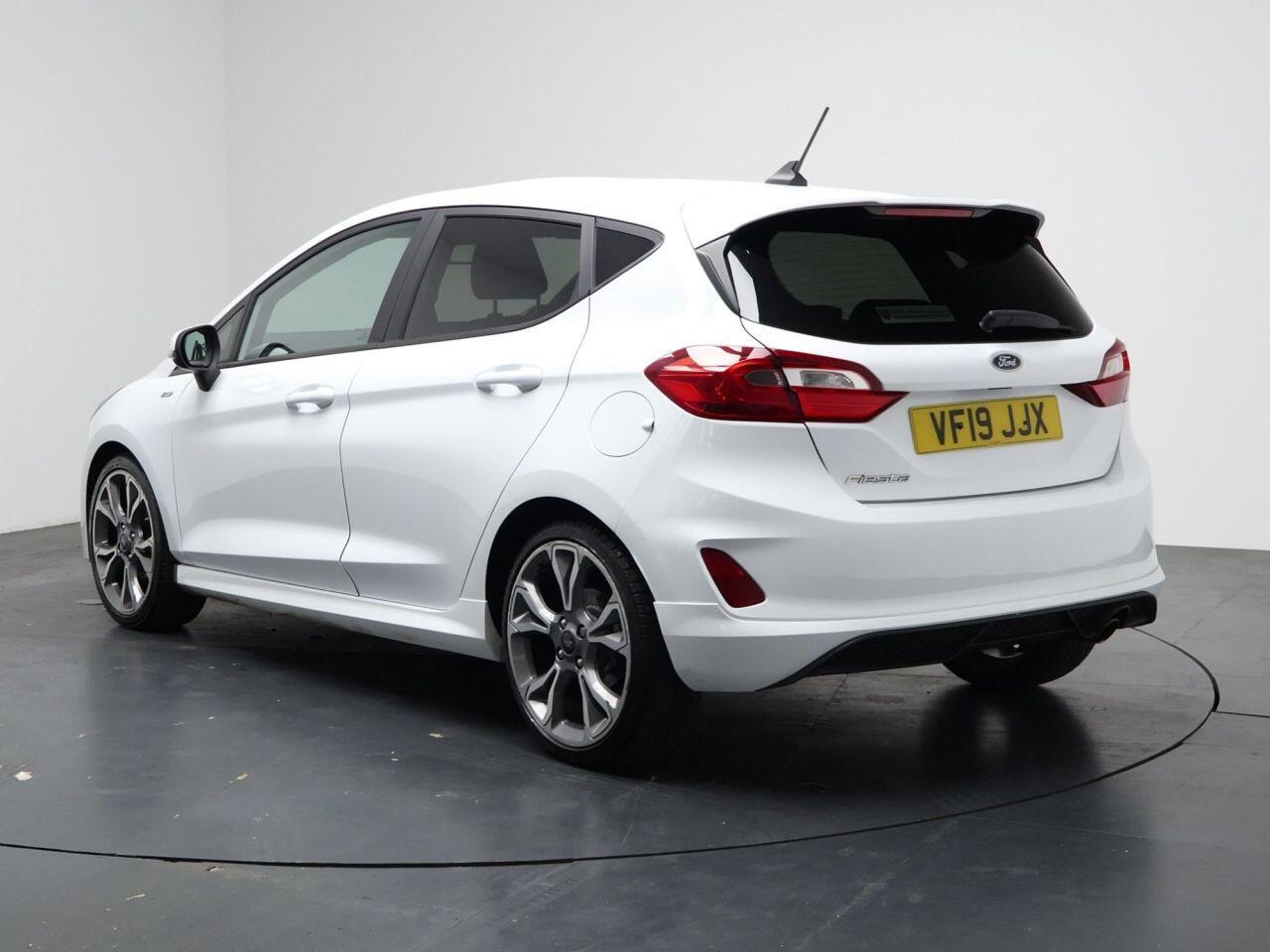 Ford Fiesta - Image 9