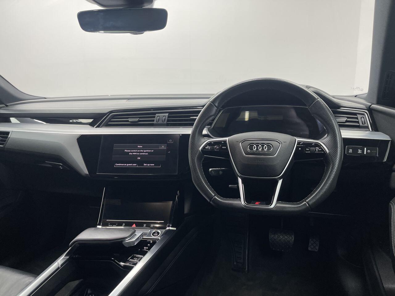 Audi E-Tron - Image 30