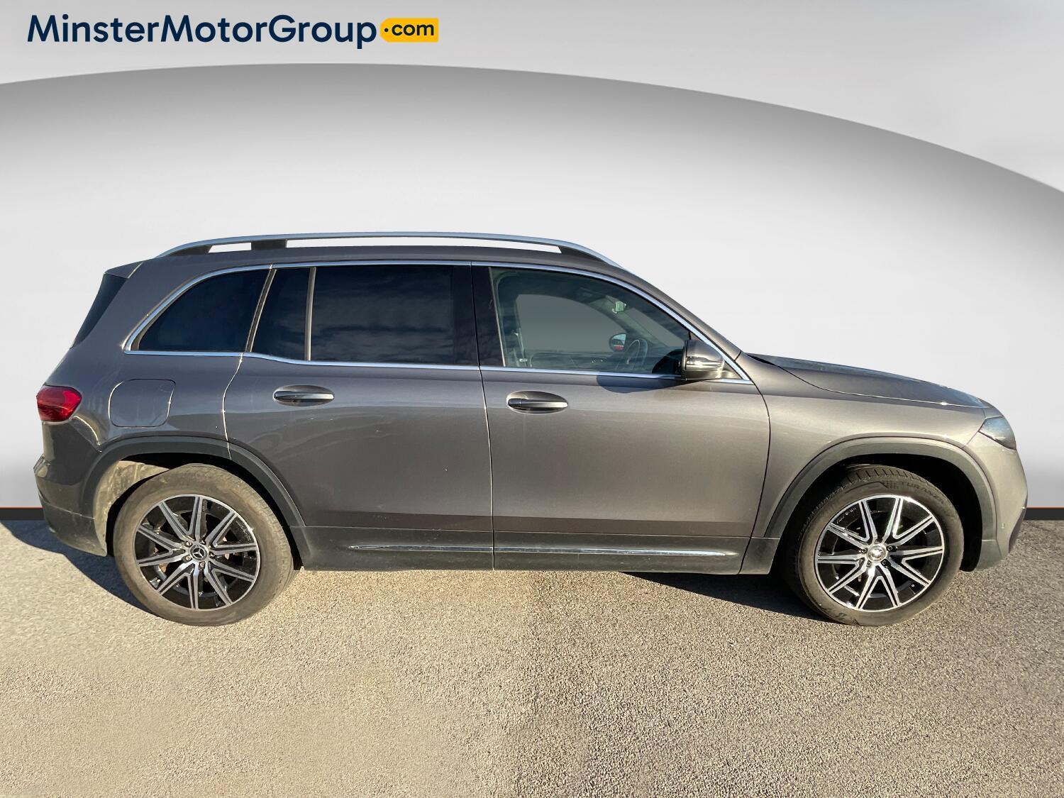 Mercedes Eqb - Image 2