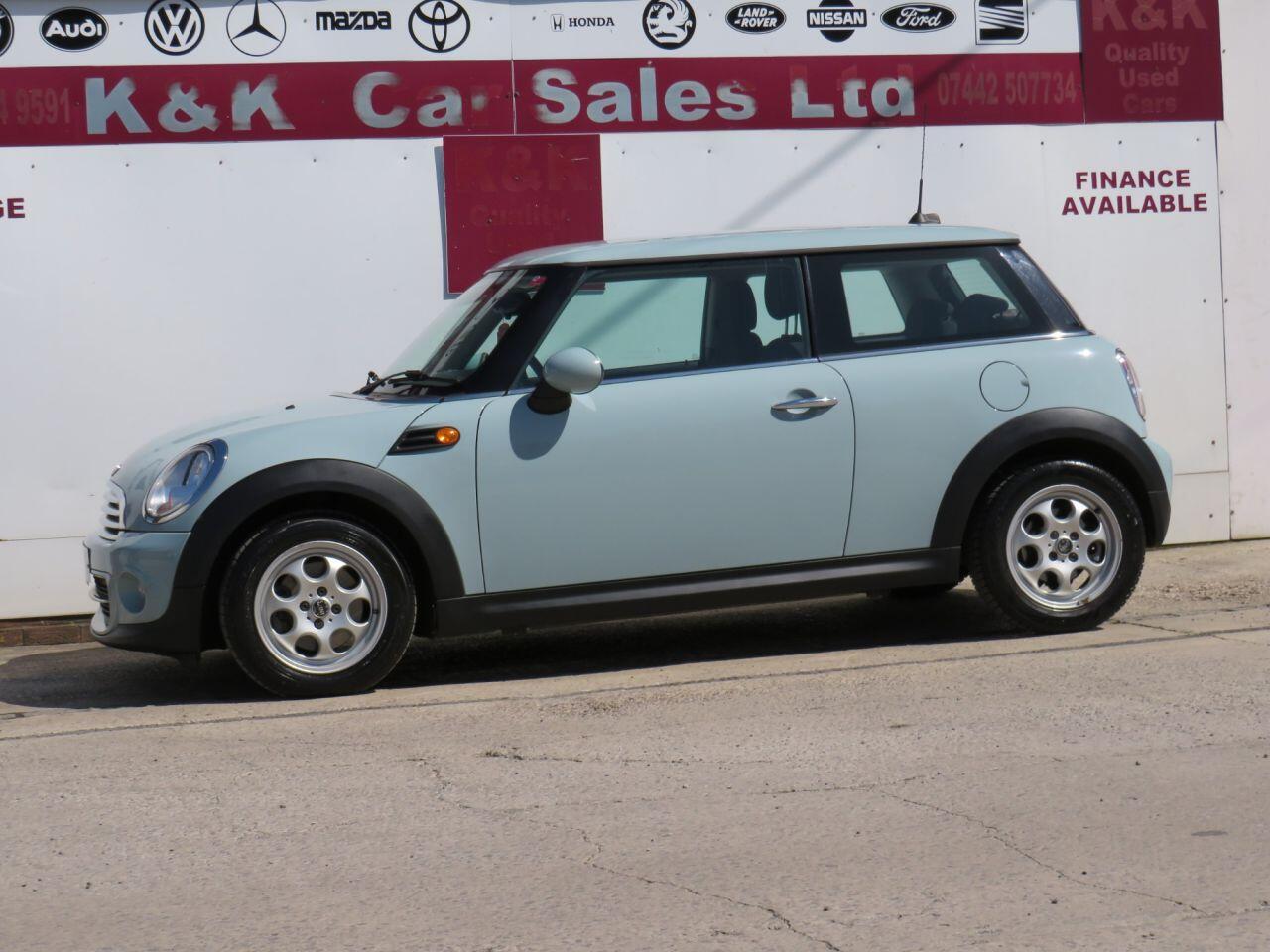 MINI Hatch - Image 28