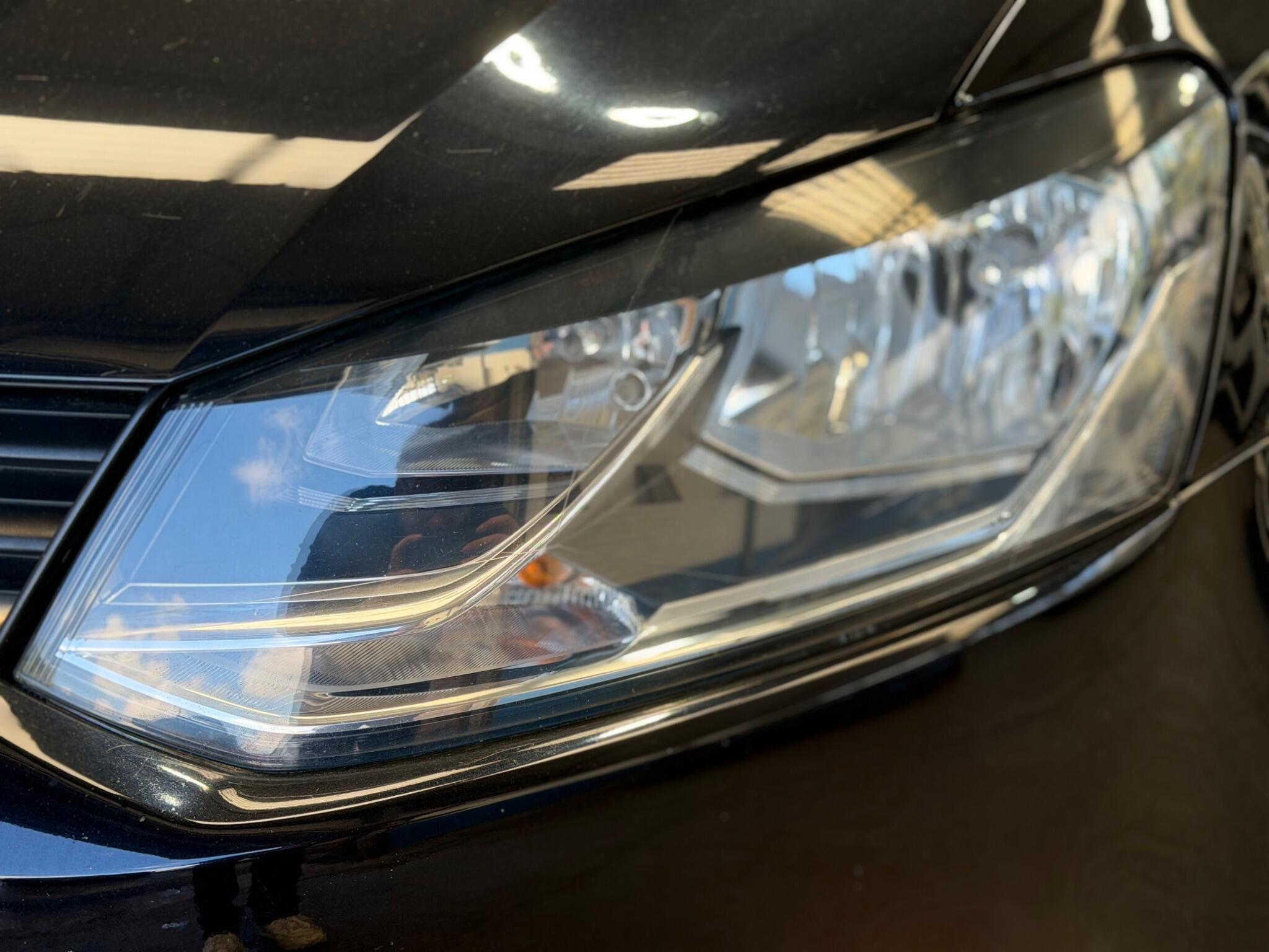 Volkswagen Polo - Image 8