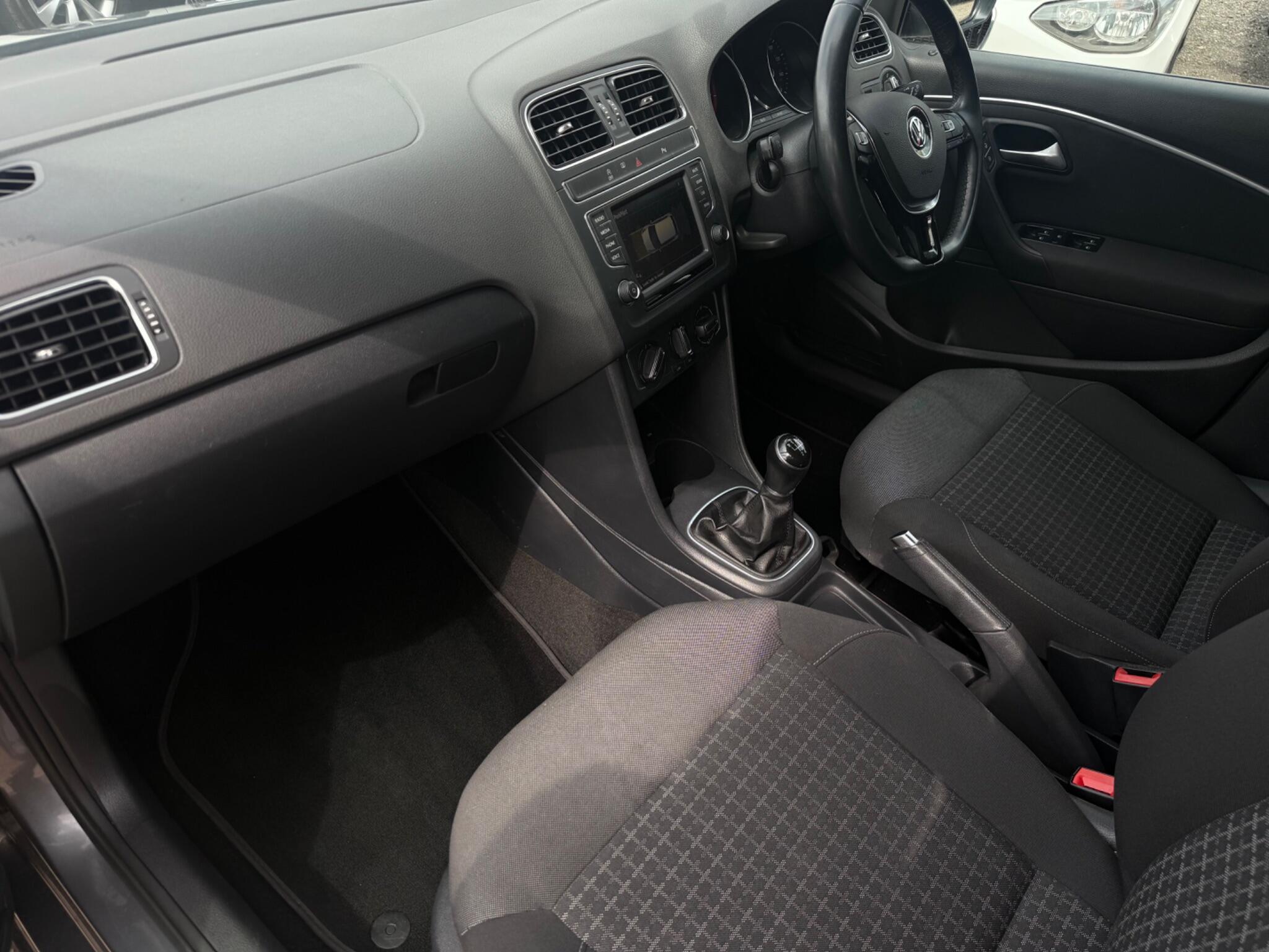 Volkswagen Polo - Image 14