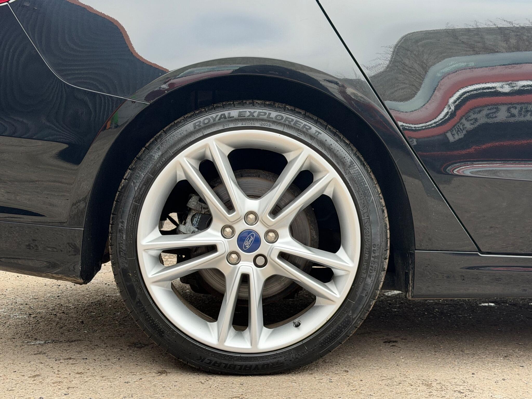 Ford Mondeo - Image 9