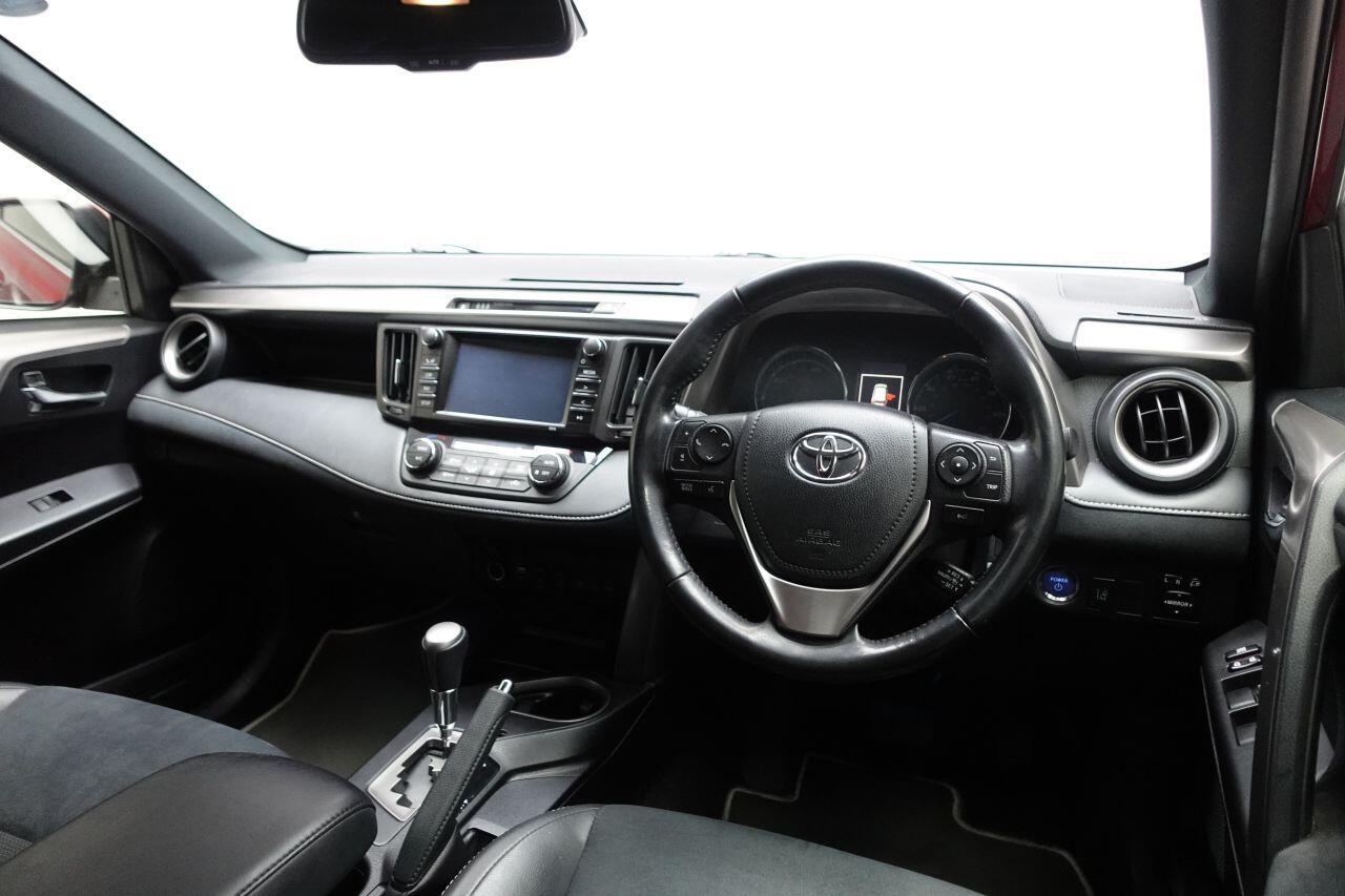 Toyota RAV4 - Image 15