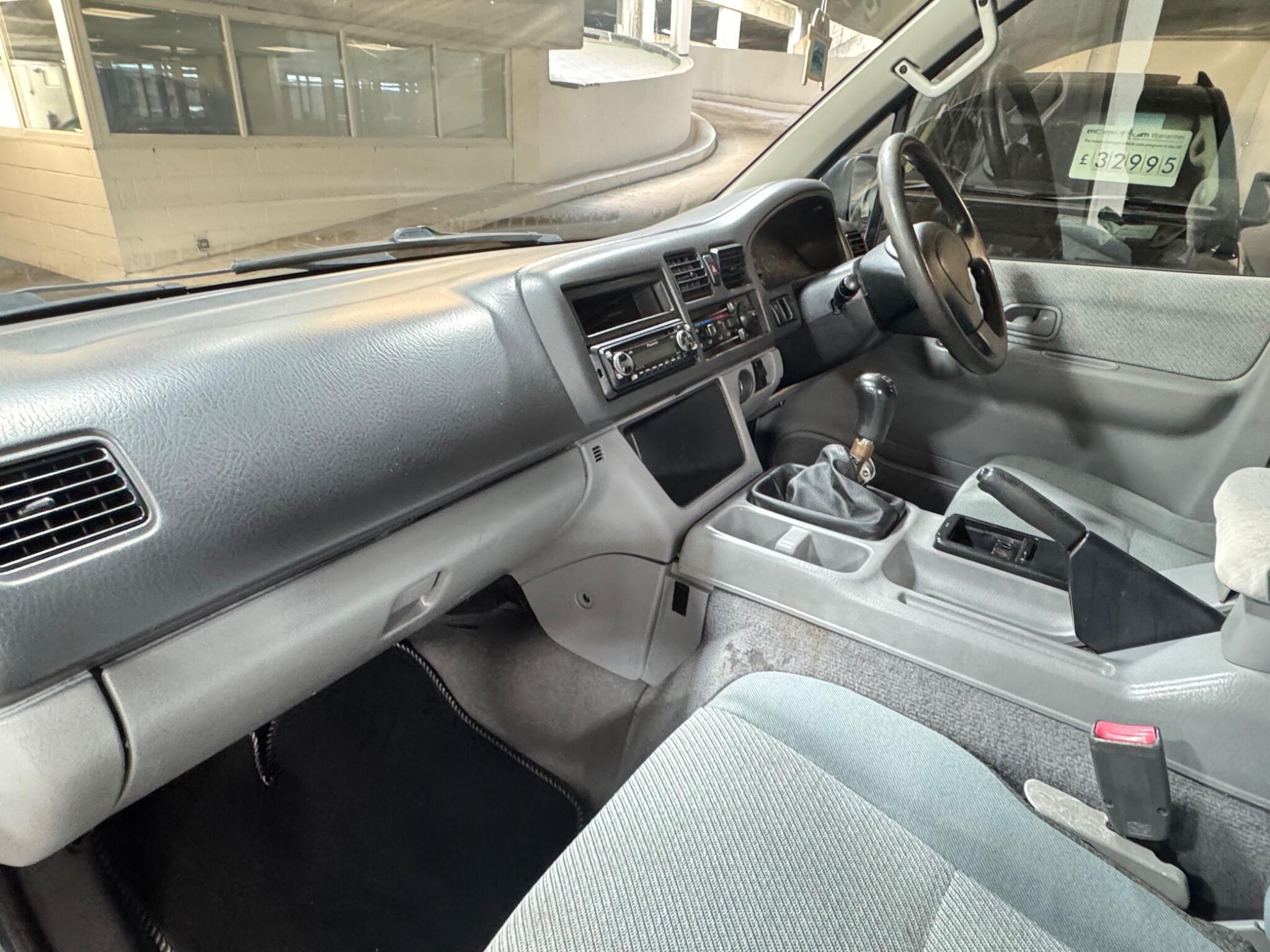 Mazda Bongo - Image 11