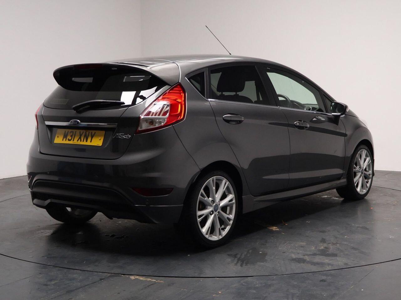 Ford Fiesta - Image 13