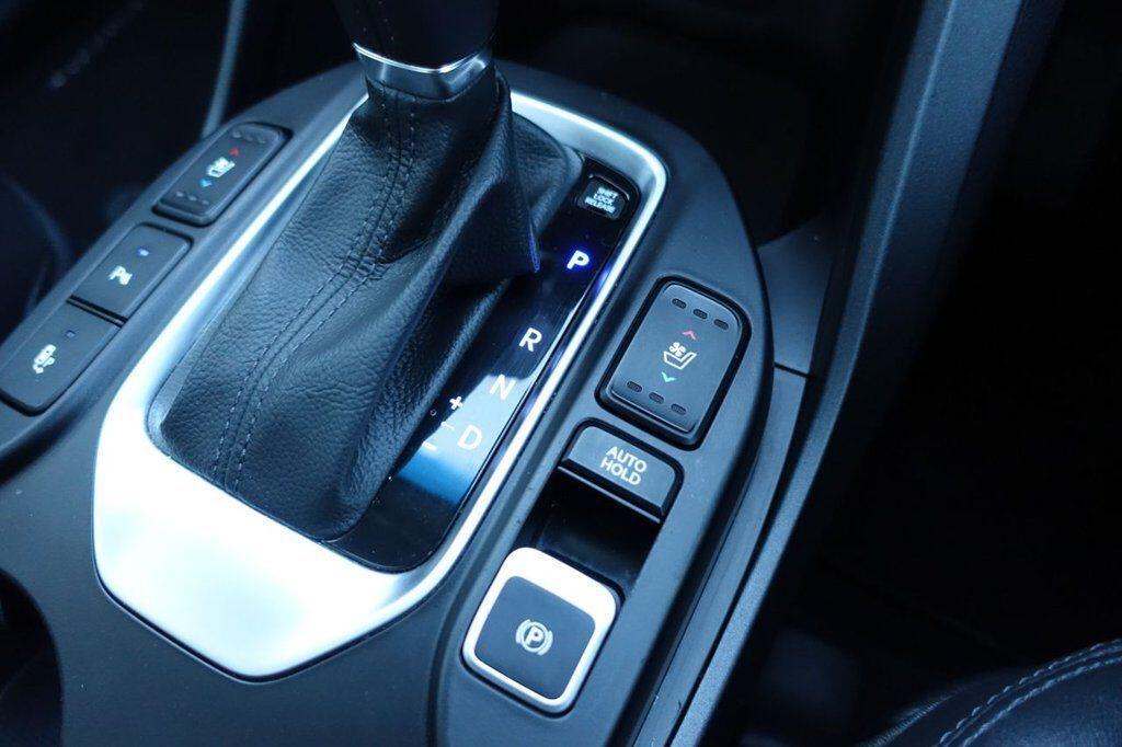 Hyundai Santa Fe - Image 22