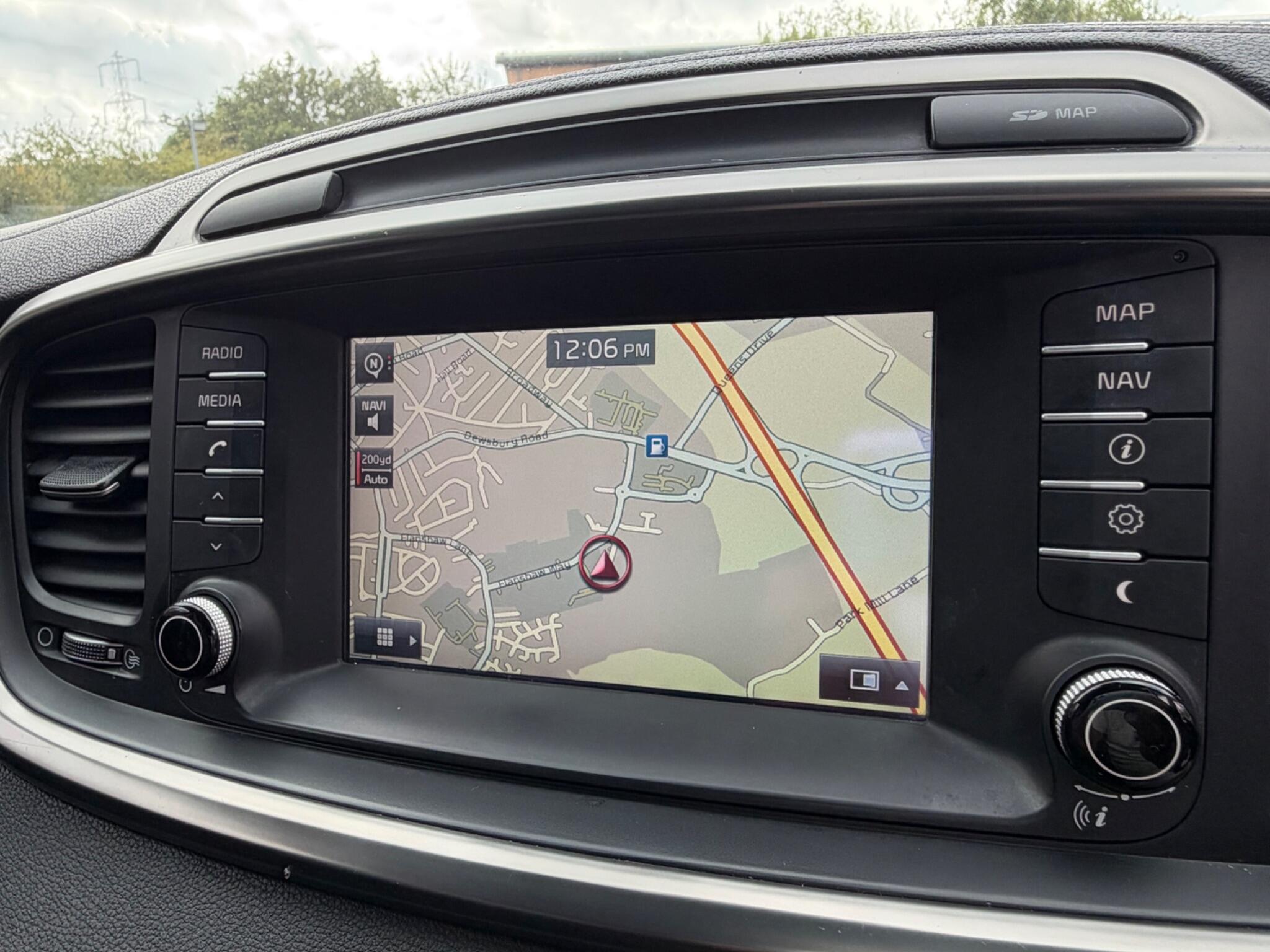 Kia Sorento - Image 19