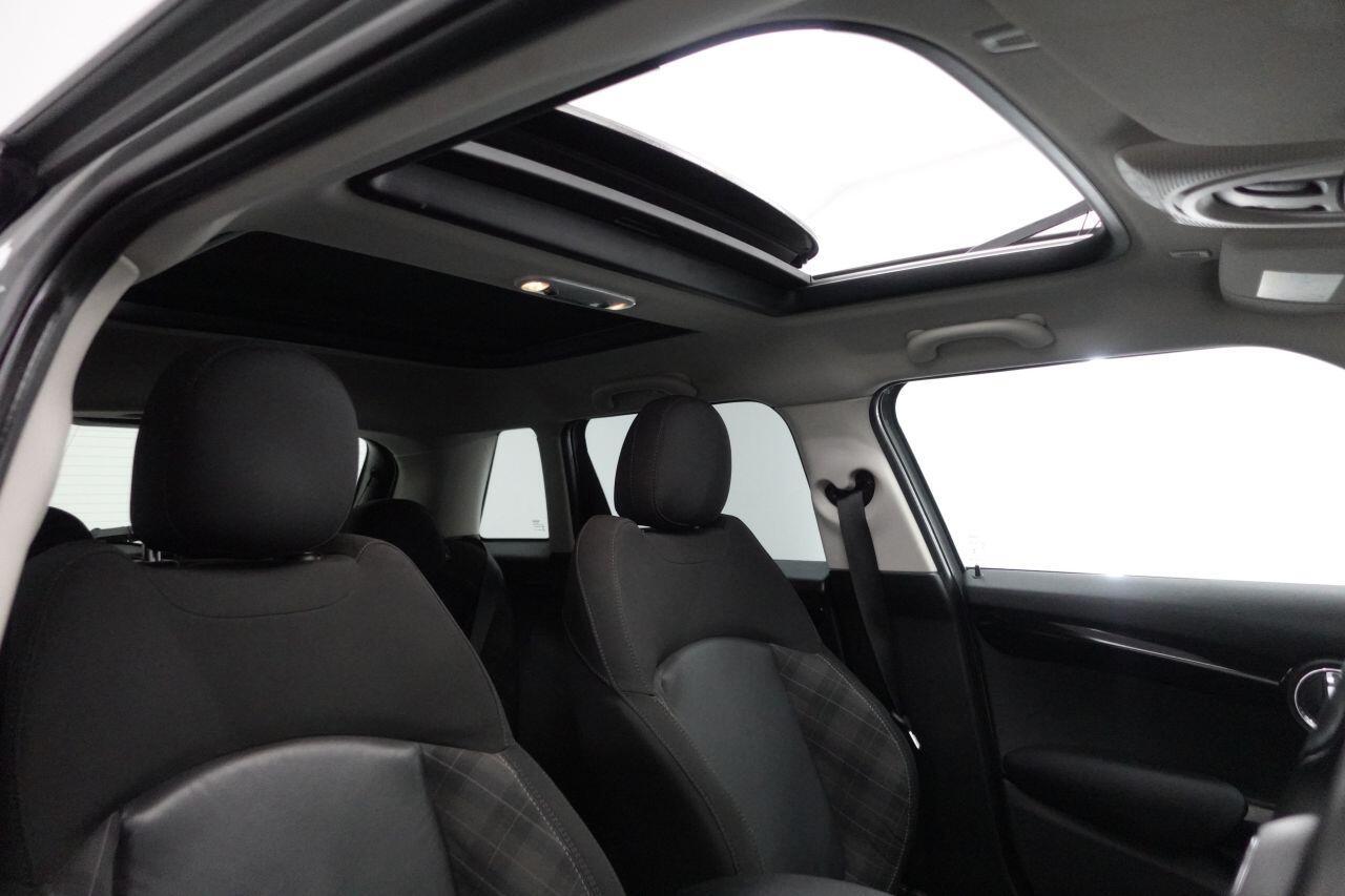 MINI Hatch - Image 3