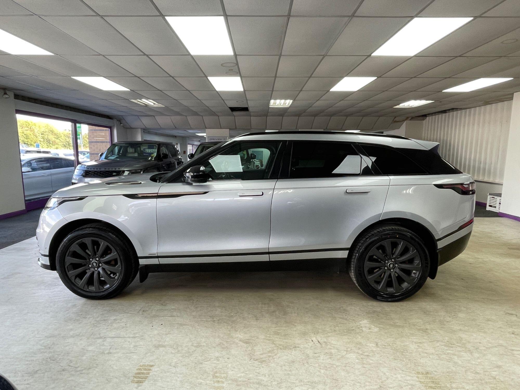 Land Rover Range Rover Velar - Image 13