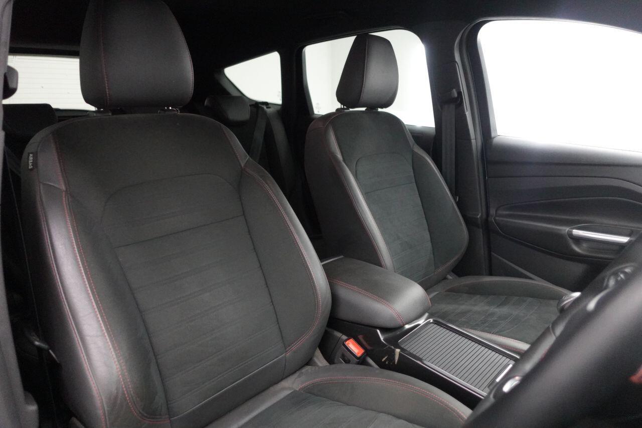Ford Kuga - Image 2