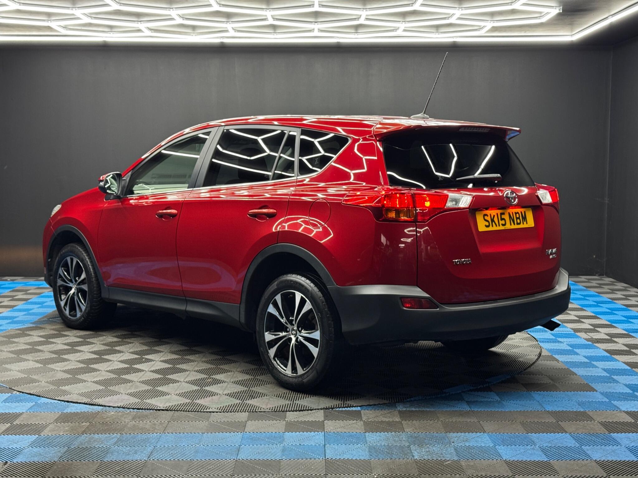 Toyota RAV4 - Image 7