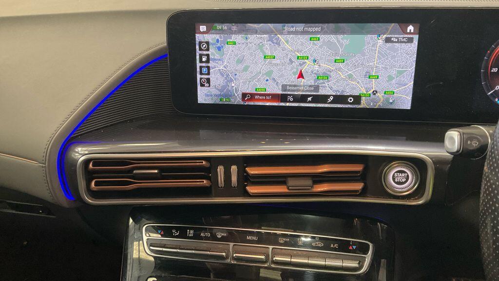 Mercedes Eqc - Image 2