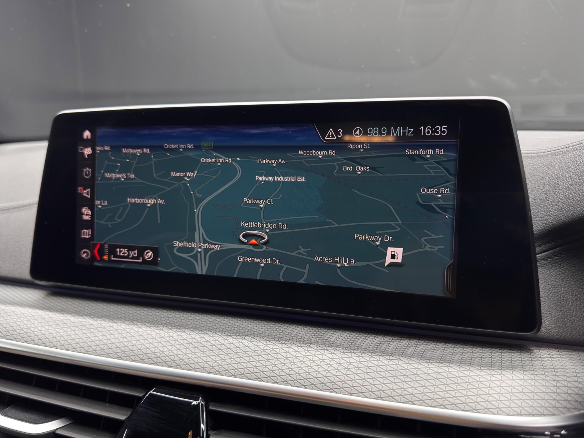 BMW 5 Series - Image 28