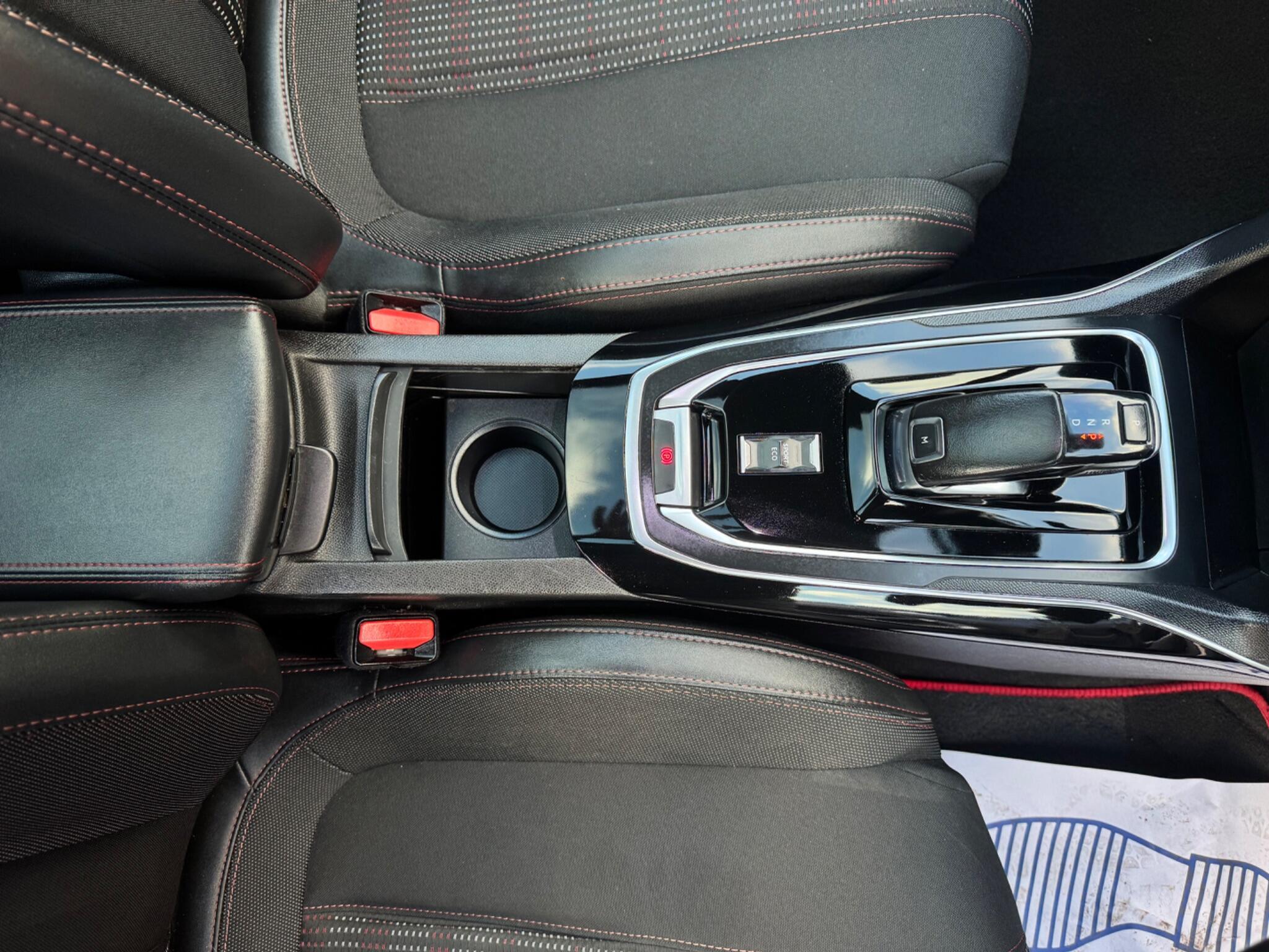 Peugeot 308 - Image 5