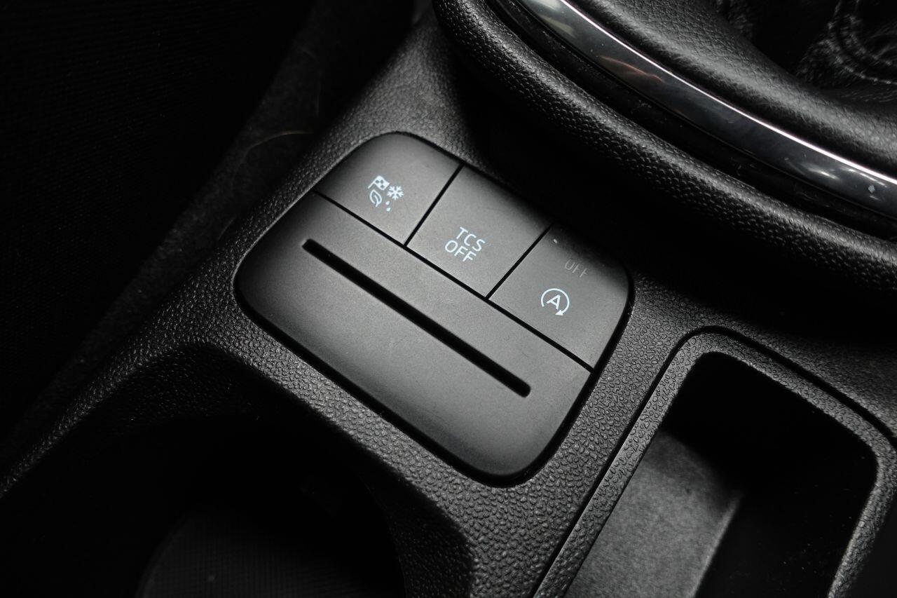Ford Fiesta - Image 35