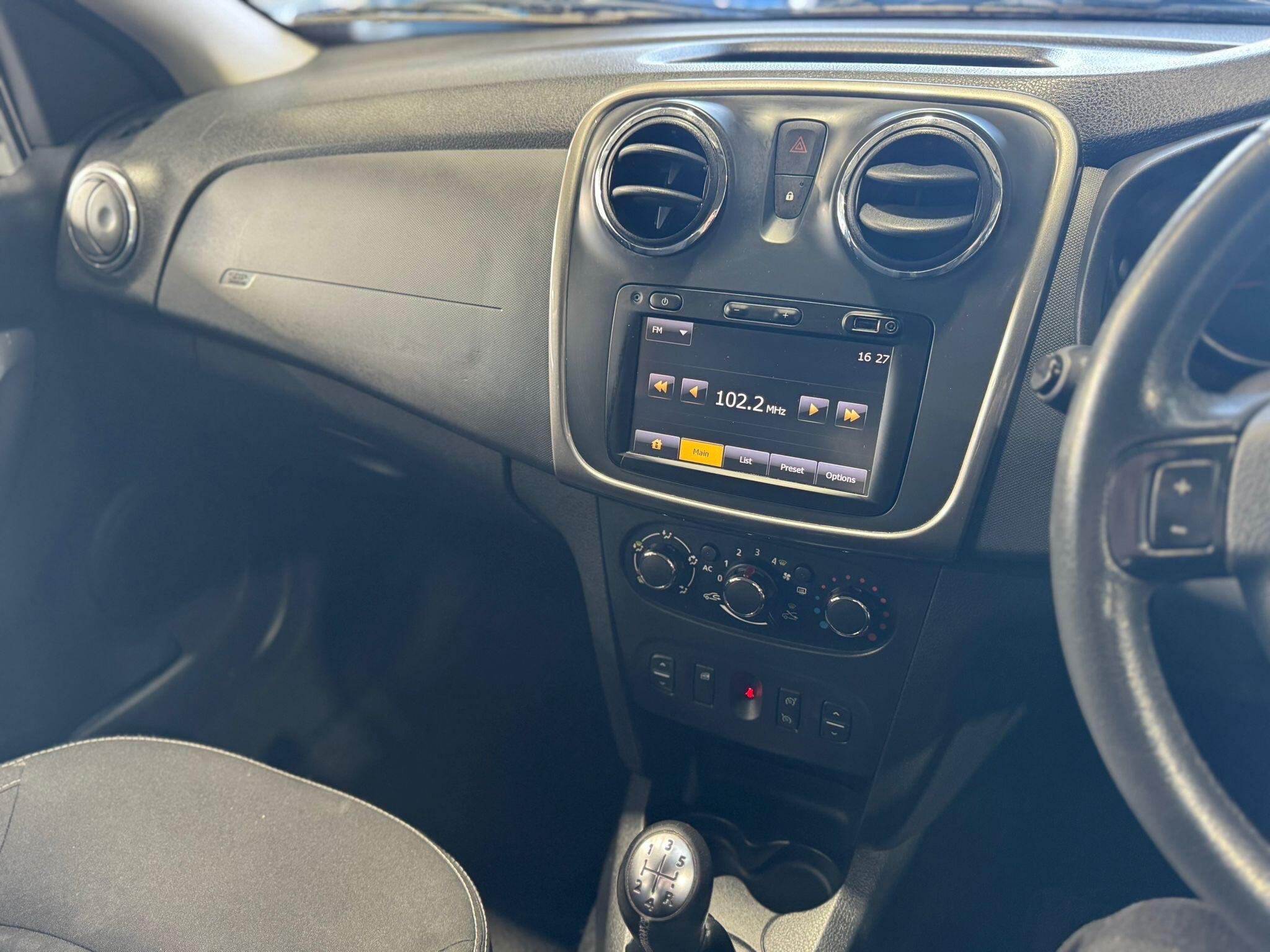 Dacia Sandero - Image 26