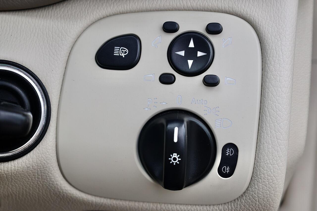 Mercedes C Class - Image 11
