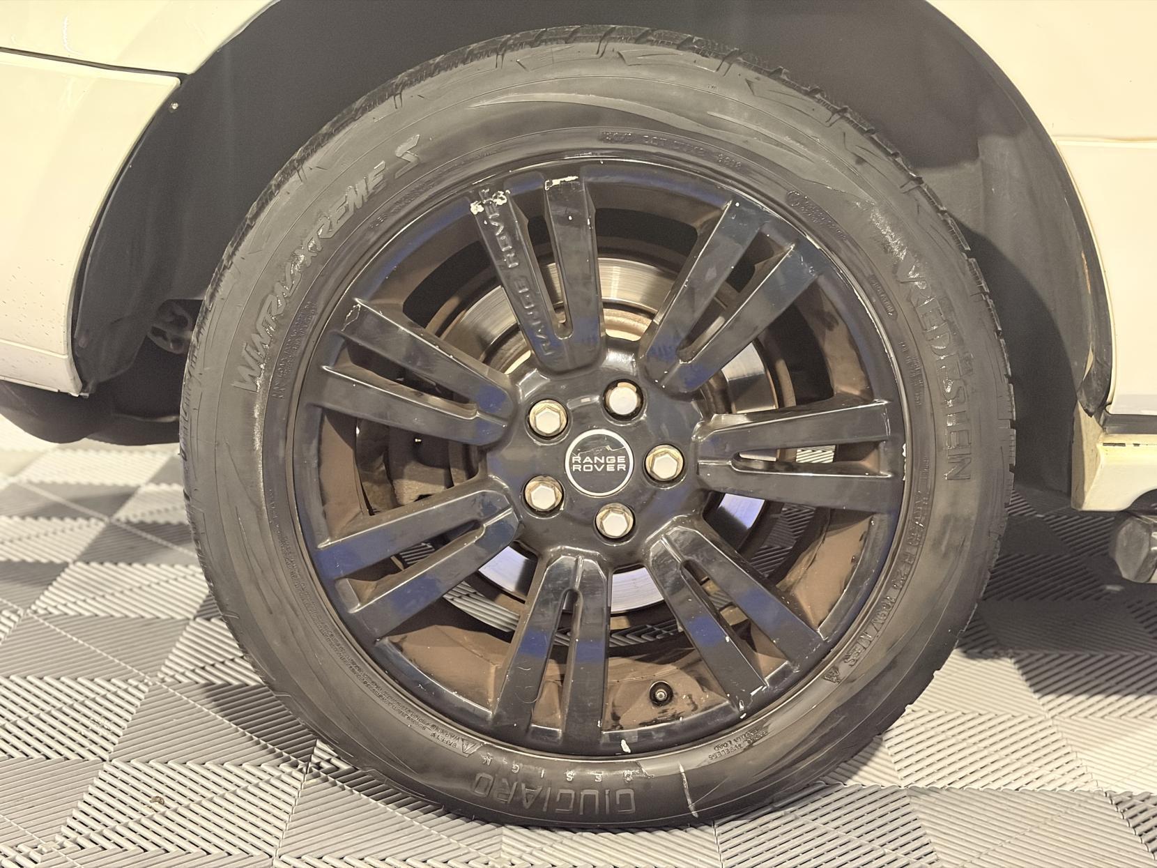Land Rover Range Rover - Image 15