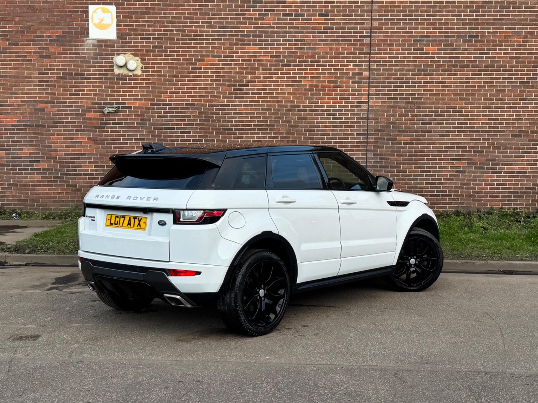 Land Rover Range Rover Evoque - Image 14