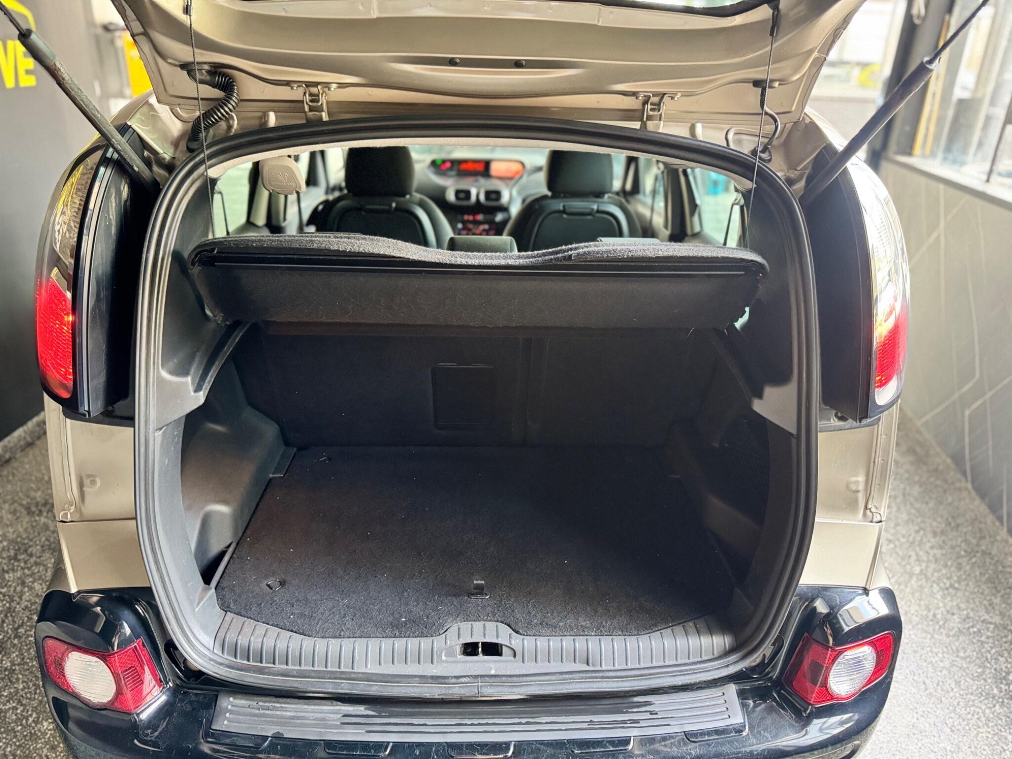 Citroen C3 Picasso - Image 20